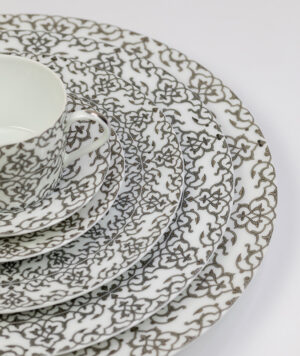 Robert-Haviland-C.-Parlon-manufacture-de-porcelaine-presente-Alhambra-7